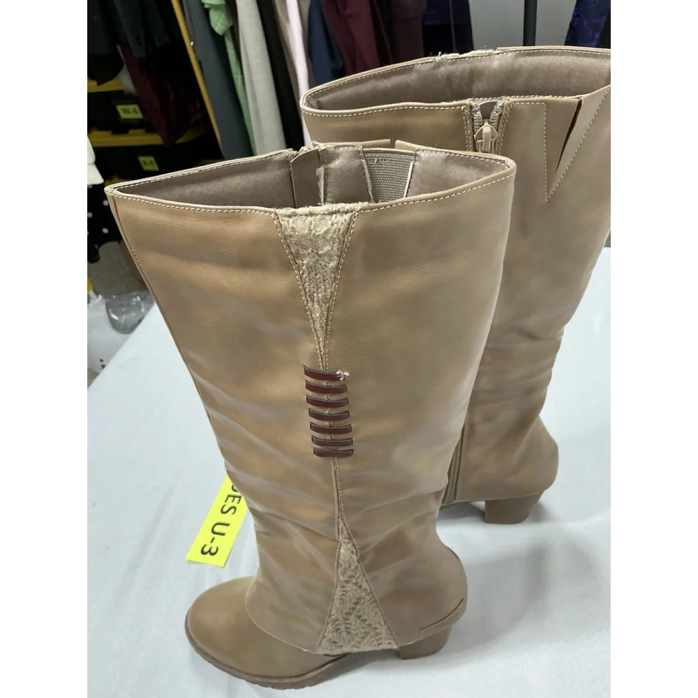 Woman’s NWOT Mukluks Knee High Boots 6.5 Tan Side Zip Chunky Heel Round Toe - Picture 2 of 10